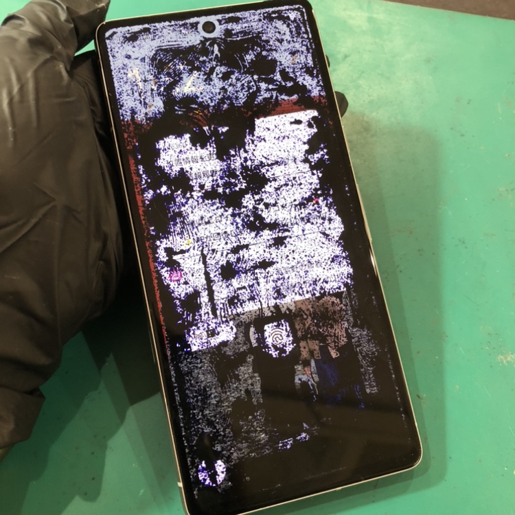 BLAZE / 劣情 Google Pixel7画面交換修理〈朝倉市よりご来店〉 | iPhone修理・iPad